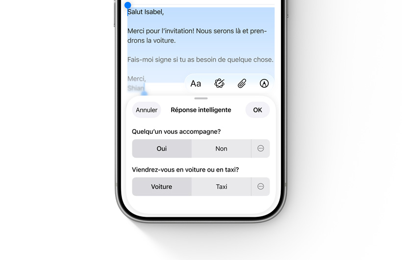 Un iPhone affichant les options de réponse intelligente de l’app Mail.