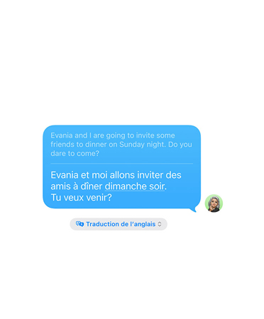 Traduction en direct dans Messages, où un texto d’invitation à un souper est traduit automatiquement en espagnol