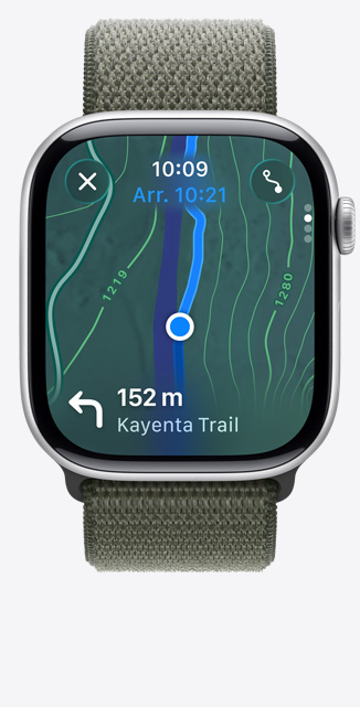 Apple Watch Series 11, écran affichant Plans, itinéraire de randonnée