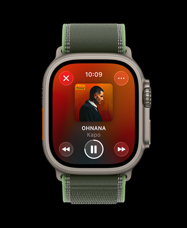 Apple Watch Ultra 3, color natural, caja de titanio, sugerencias de playlists de Apple Music para entrenar, correa Trail, azul/azul brillante