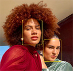 Fonctionnalité Center Stage pour les photos en cours d’utilisation, mettant des visages en évidence